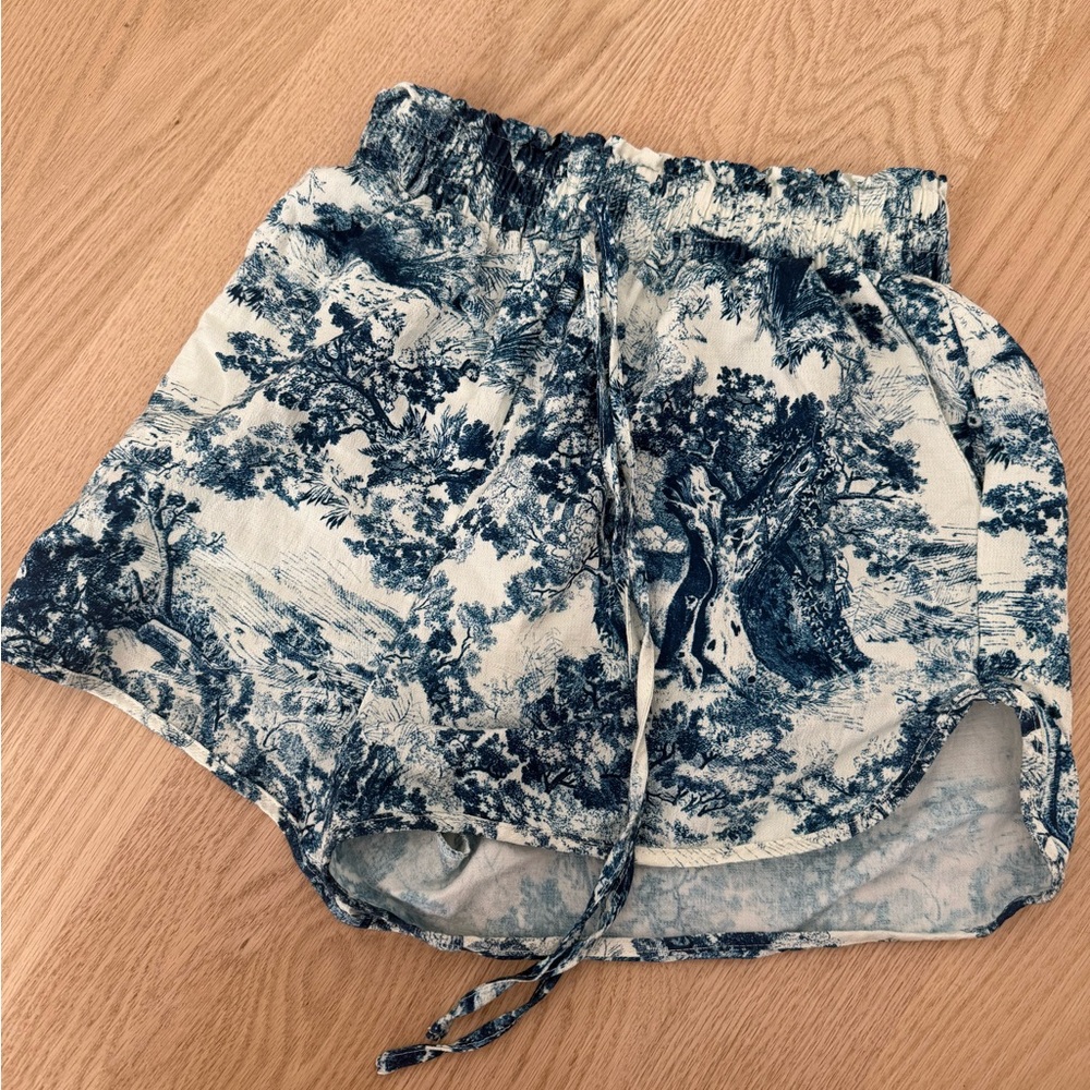 Printed Contrast Trim Shorts Sets size Small - Picture 5 of 6